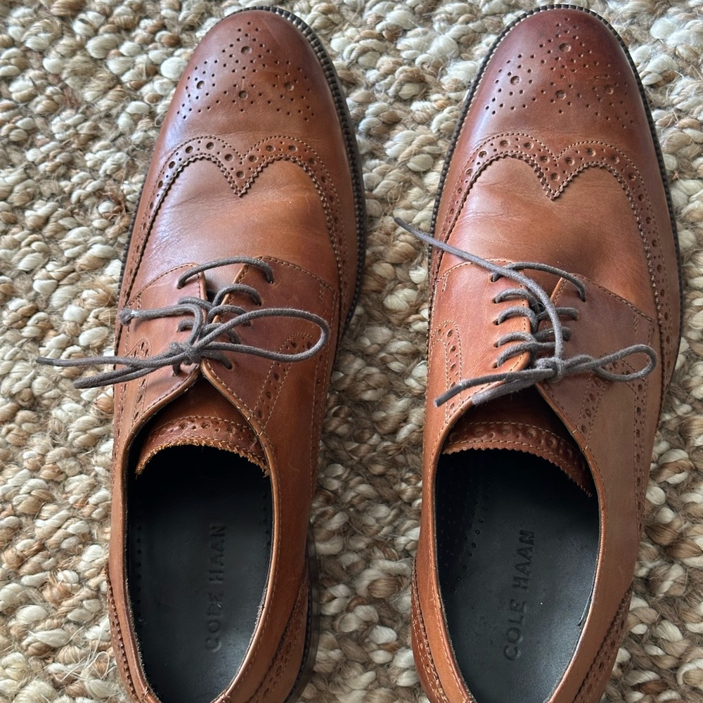 Cole Haan Brown Wingtip Oxfords with Brogue Detailing